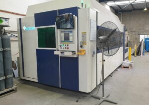 Laser cutting machine